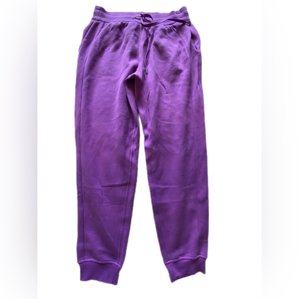 Lululemon Scuba High-Rise Jogger
Moonlit Magenta 8